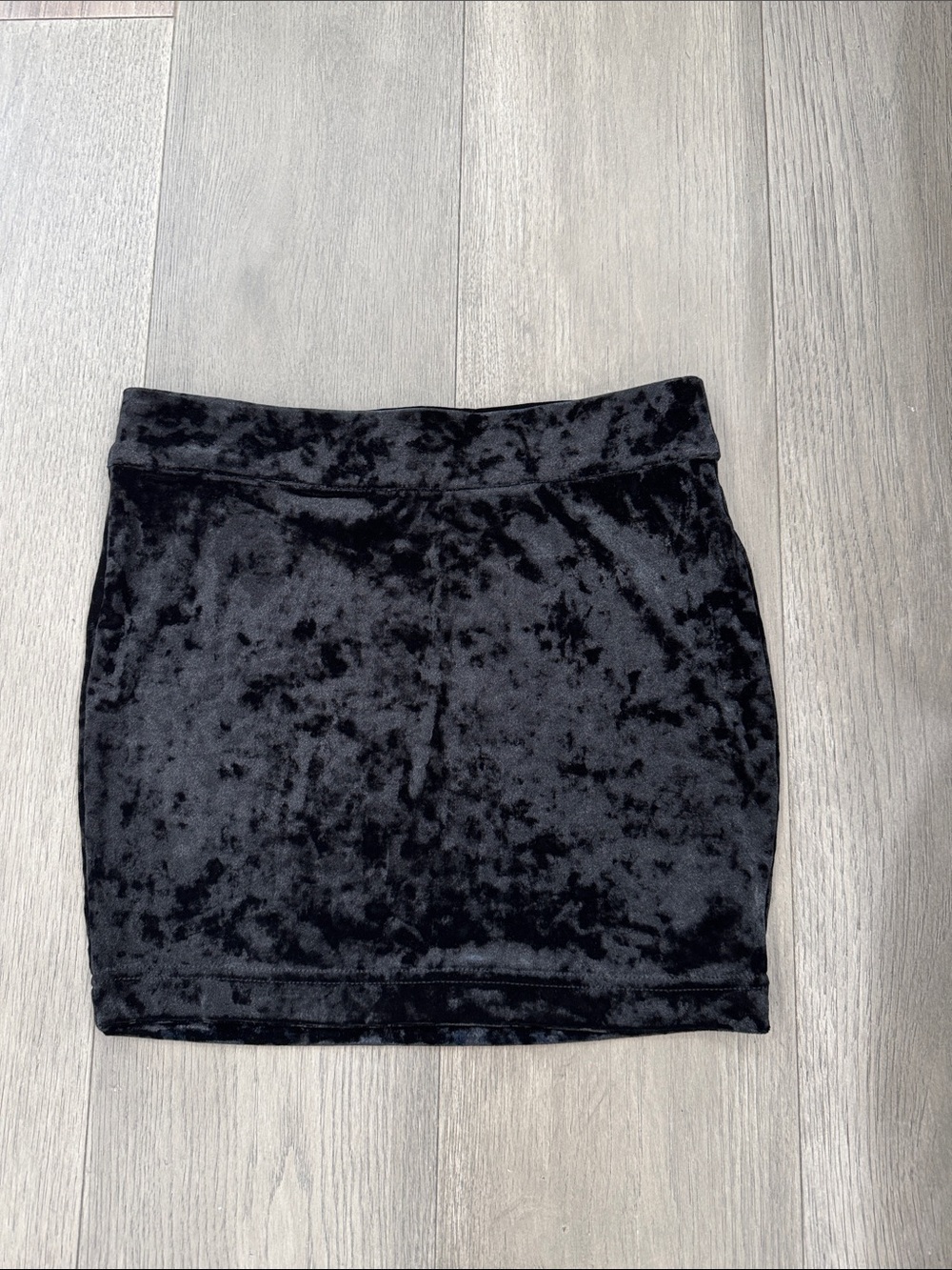 Guess Black Crushed Velvet Mini Skirt